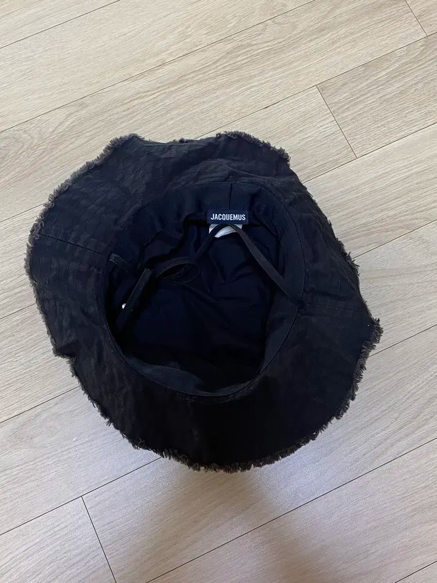 JACQUEMUS ブラック バケットハット リボン付き Jacquemus（ジャック