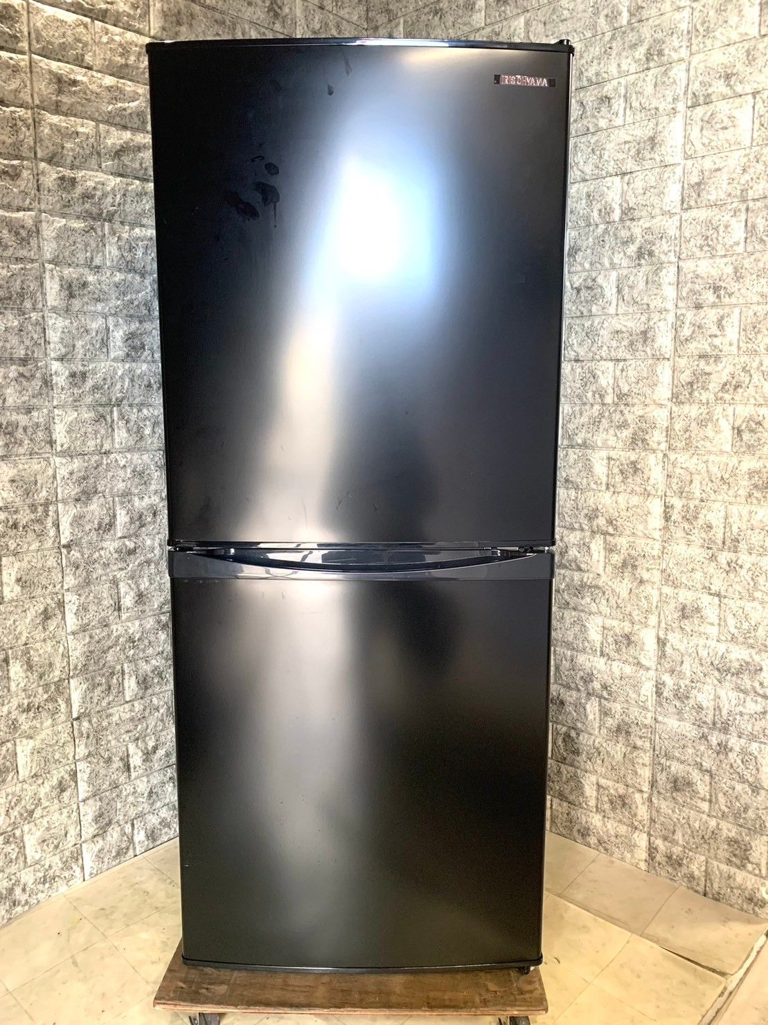 大阪送料無料☆3か月保障付き☆冷蔵庫☆2022年☆NTR-106BK☆R-606