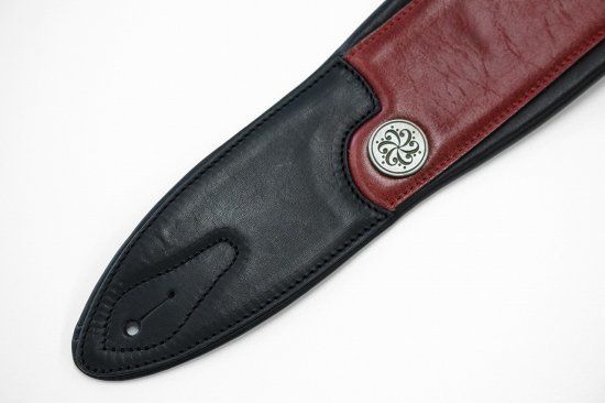 【ほぼ未使用】Darkglass Crimson Leather Strap Darkglass Electronics Leather Strap Crimson【革製ストラップ