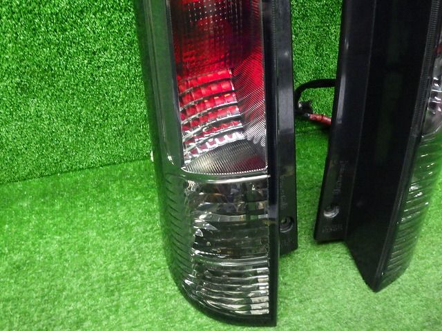 パレットSW ルークス テールレンズ 左右 MK21S ML21S 35603-82K1