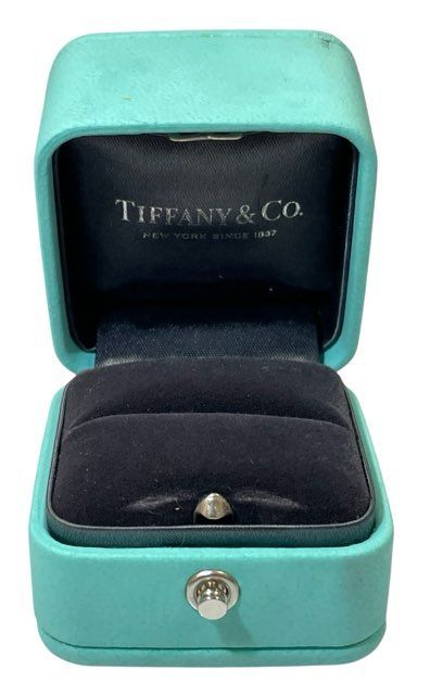 美品ティファニーブルーボックス リングケース指輪入 れ空箱 送料無料 新品 Tiffany&Co ティファニー ブルー ボックス リング