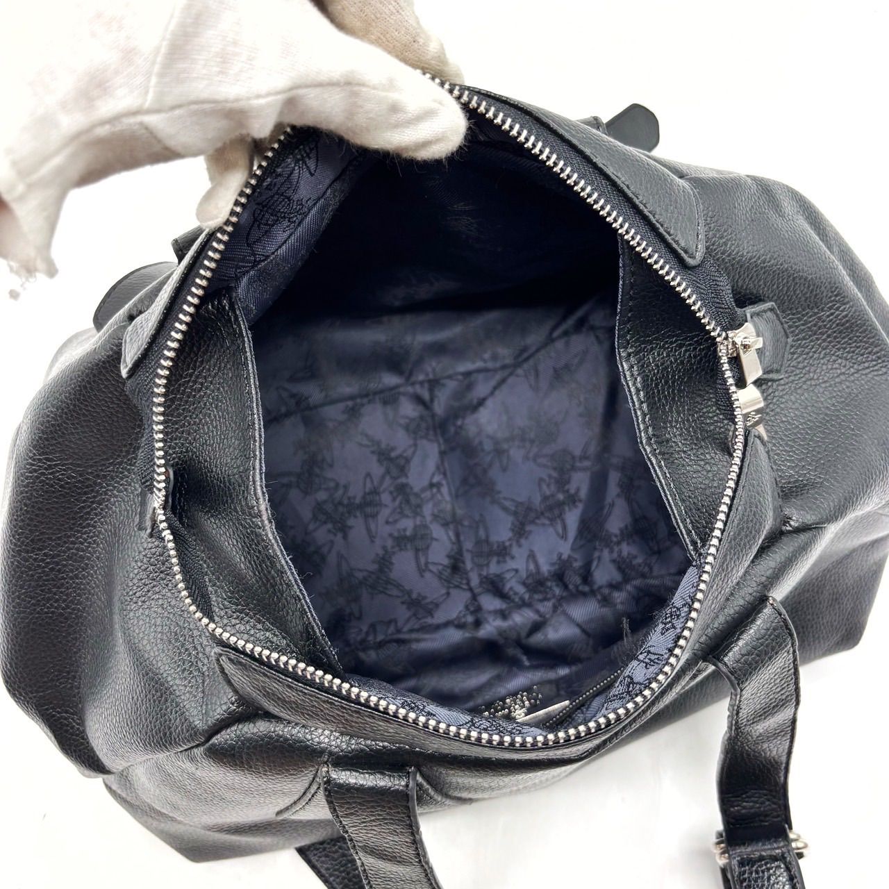 【美品】ヴィヴィアンウエストウッド ヤスミン トートバッグ レザー オーブ 黒 ヴィヴィアンウエストウッド Vivienne Westwood LONDON ヤスミン