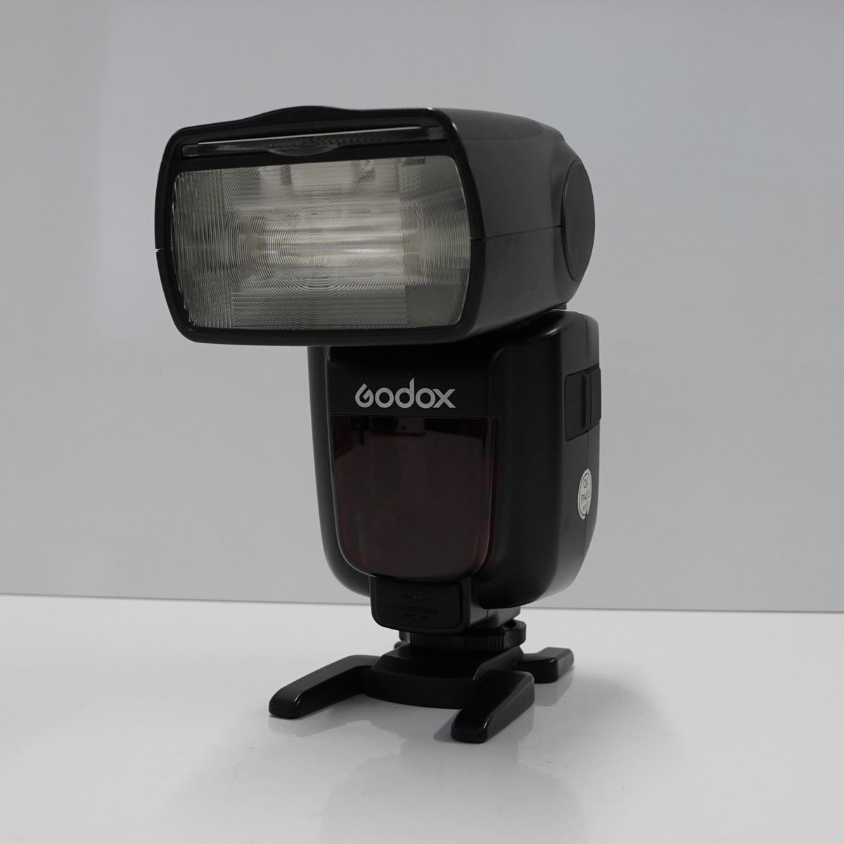 Godox TT600 ストロボ USED美品 フラッシュ ゴドックス ガイドナンバー