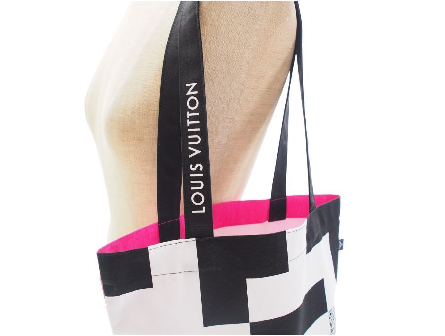 LOUIS VUITTONルイヴィトンSEE LV 展　トートバッグ Used 展示品】 ルイヴィトン LOUIS VUITTON ノベルティ トート