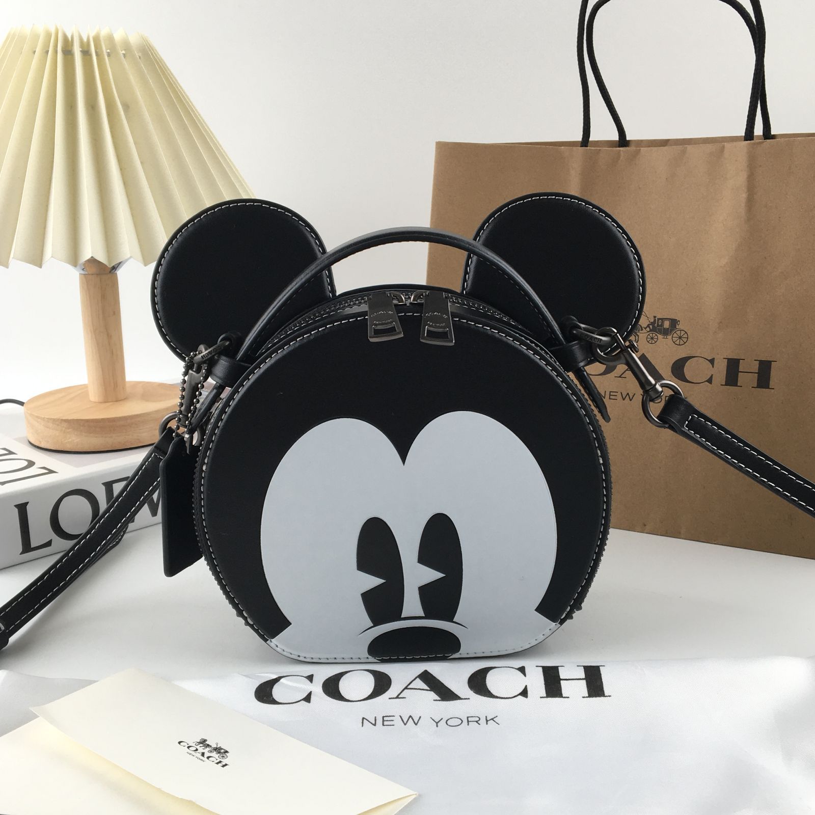 COACH × DISNEY コラボ ボディバッグ しつこく ショルダーバッグ ミッキー