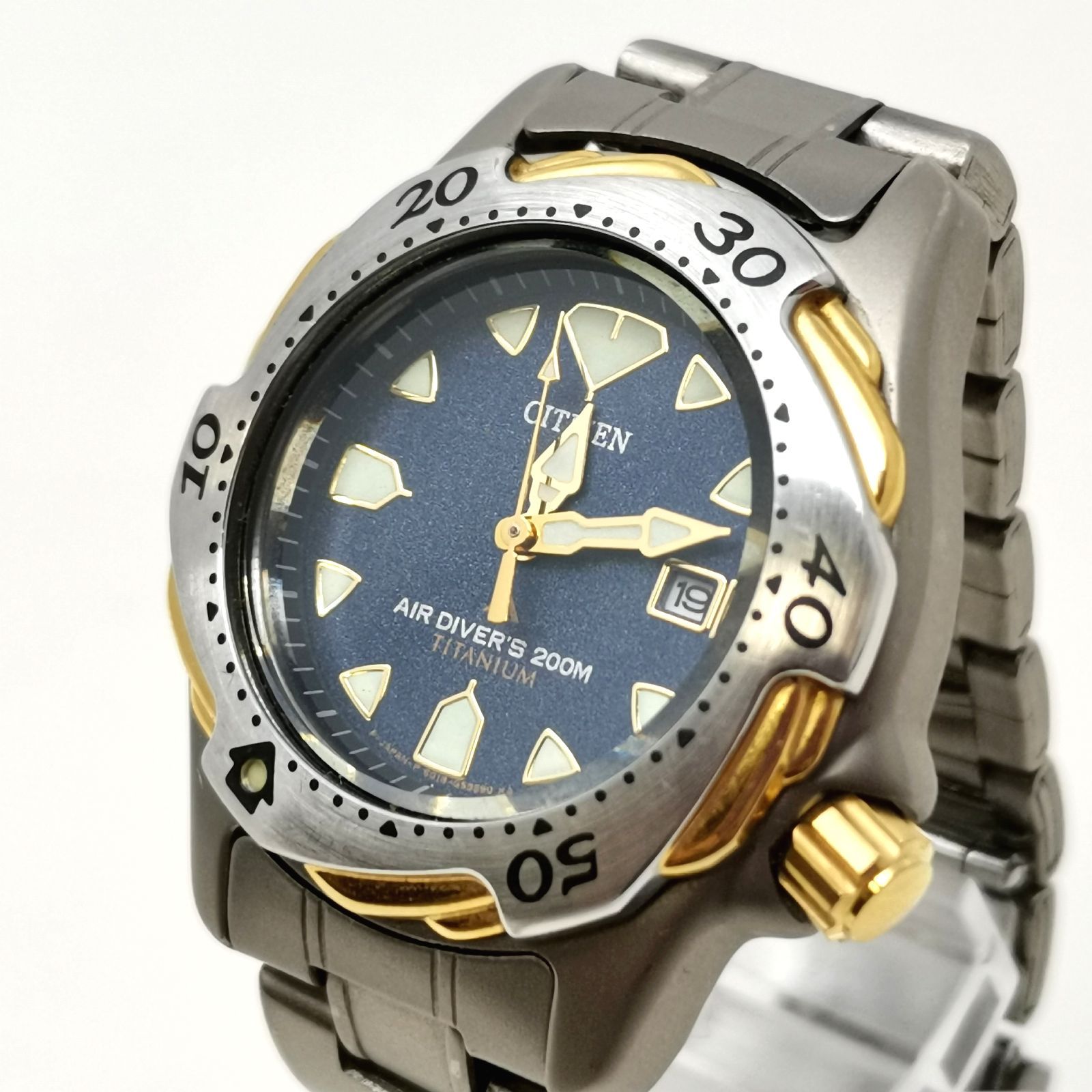 CITIZEN AIR DIVERS 腕時計 200M チタン クォーツ 箱あり メンズ