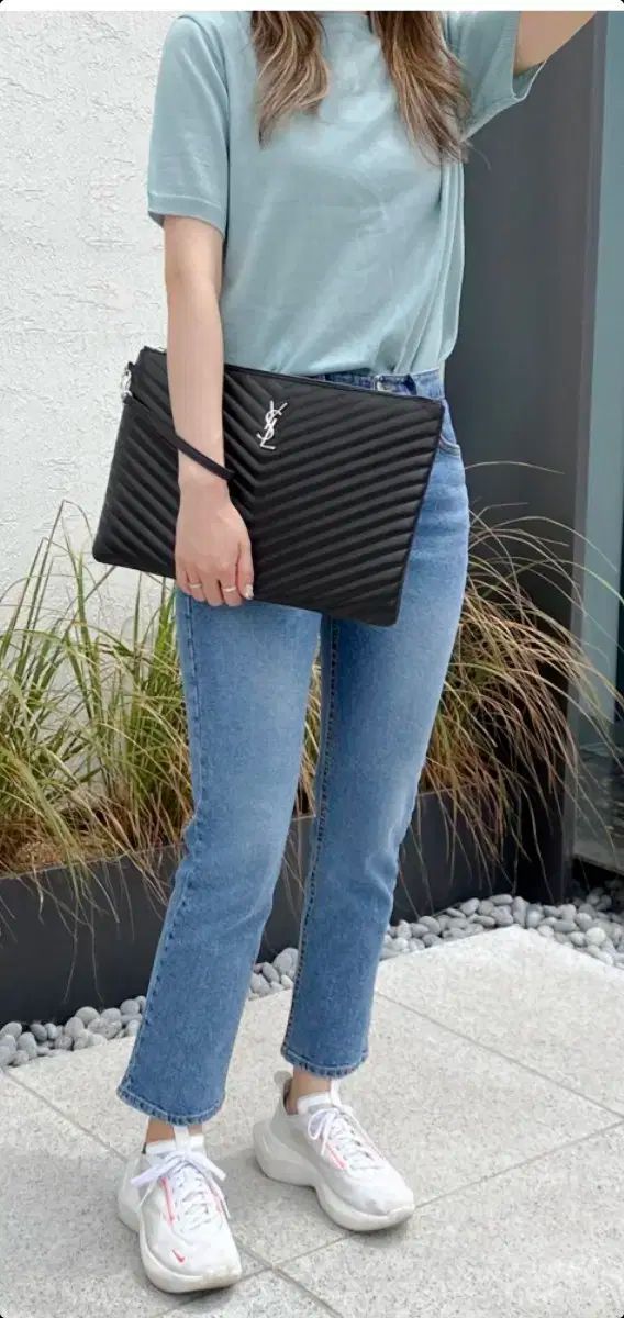YVES SAINT LAURENT イヴ サンローラン Saint Laurent サンローラン クラッチ|クラッチバッグ 正規品 S レベル 評価証明書 O