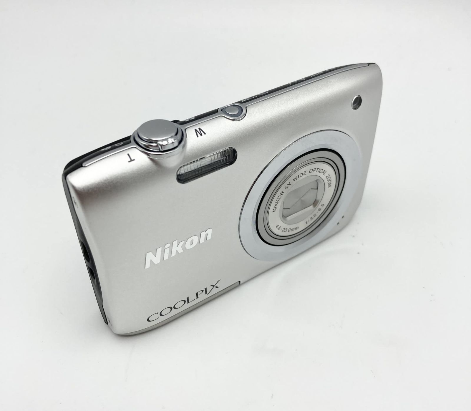 Nikon COOLPIX A100 光学5倍 2005万画素 シルバー - コンパクト