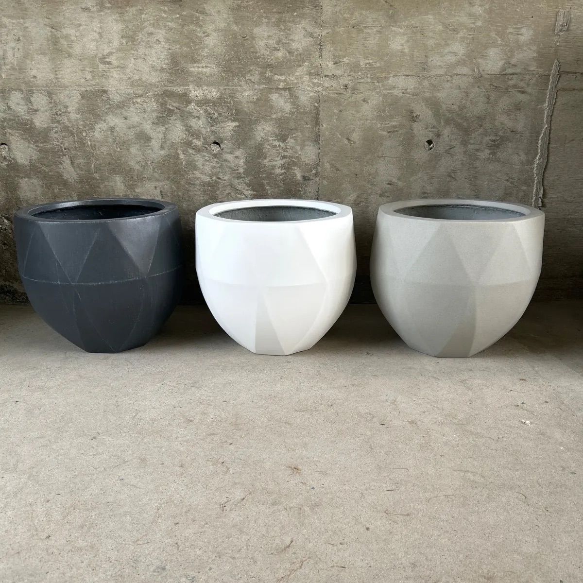 Yamatei KONTON ポリゴナルラウンド 3色から選べます 植木鉢 鉢カバー