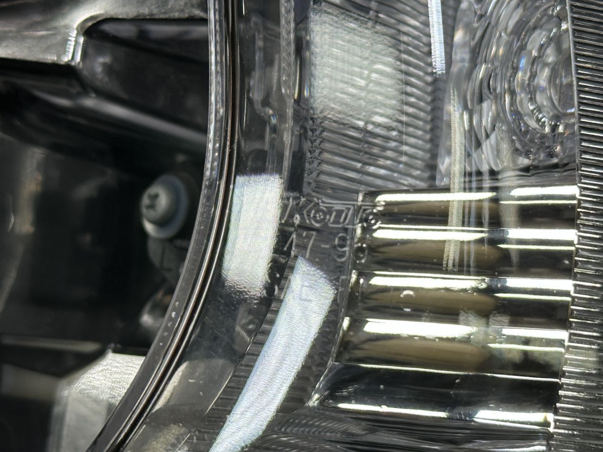 大幅割引！ 破損キズなし プリウス PHV ZVW52 純正 左フロントターンシグナルランプAssy フォグランプ LH LED 81520-47130 47-95 S 管理30070