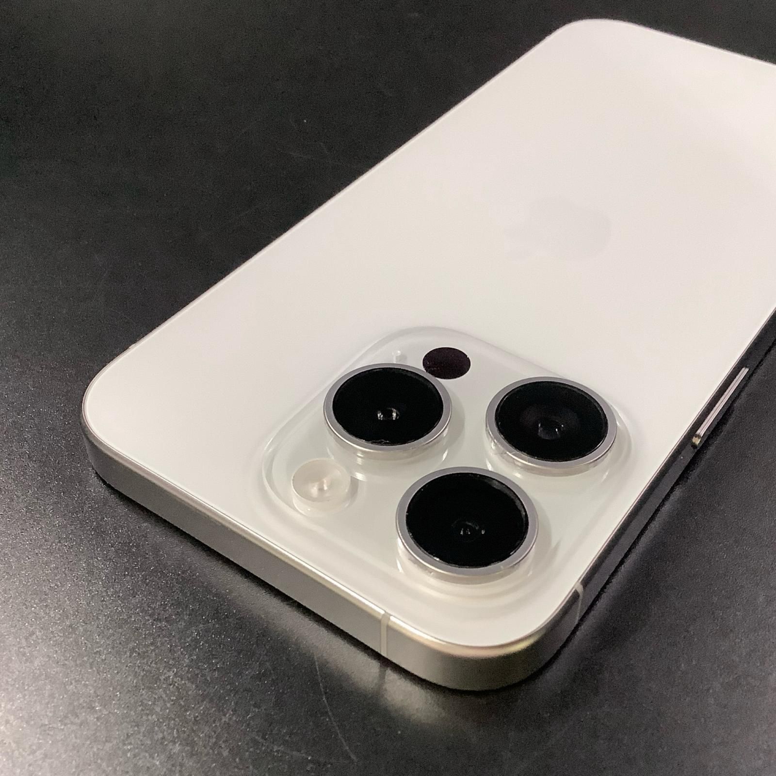 【12時間以内発送！】iPhone15 Pro 512GB ホワイトチタニウム iPhone 15 Pro 512GB - ホワイトチタニウム（SIMフリー）[整備済