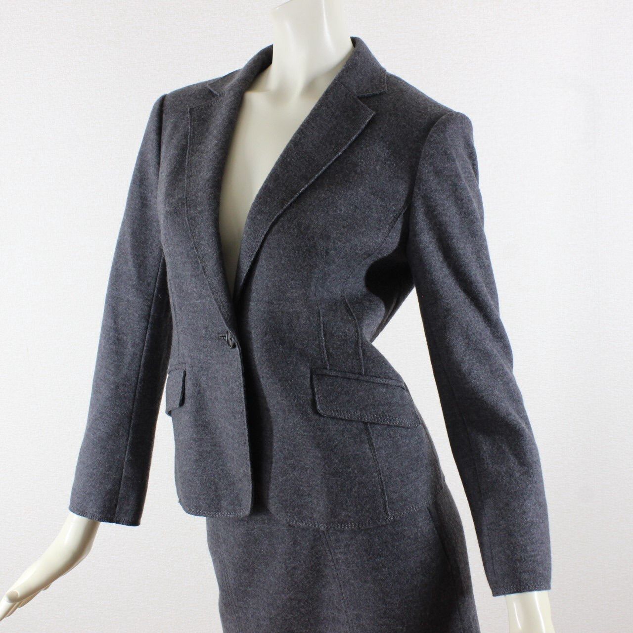 新品同様 自由区 スカート スーツ 上34 下30 7号 3号 S グレー 秋冬  