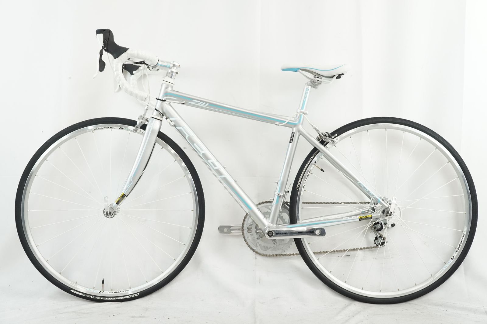 BIANCHI 「ビアンキ」 ARIA 105 2019年モデル ロードバイク IT8F88QTTJ28 / バイチャリ阪急塚口店 BIANCHI 「ビアンキ」 ARIA 105 2019年モデル ロードバイク