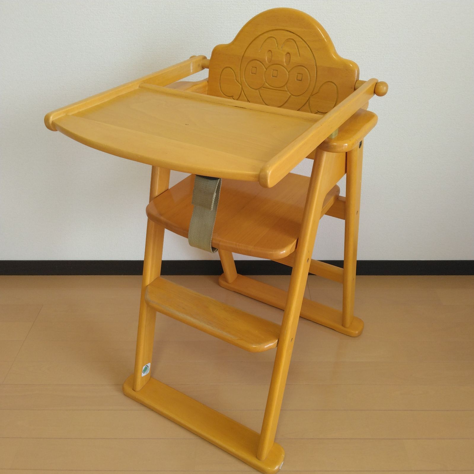 アンパンマン ベビーチェア 木製ハイチェアー 椅子（¥10,000 