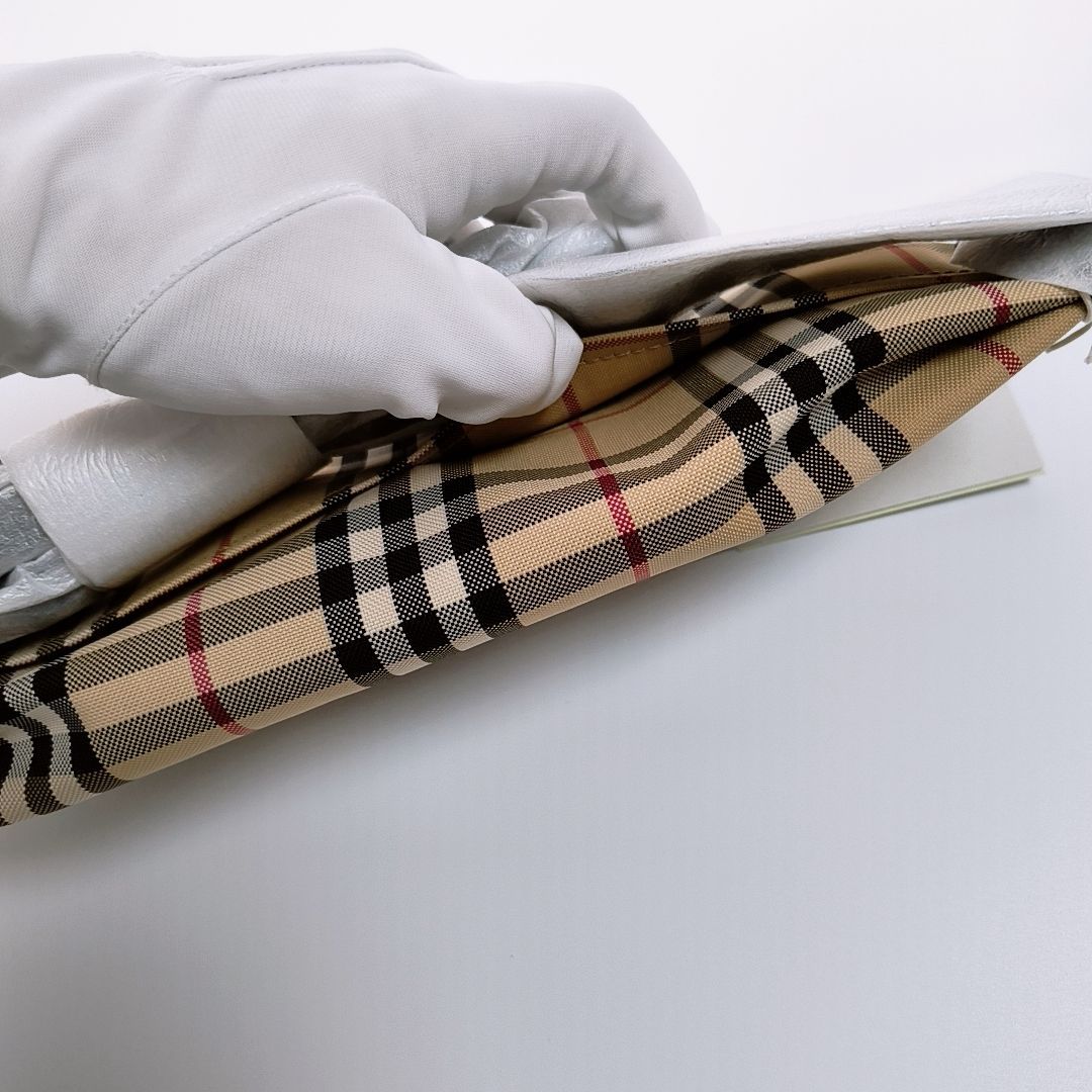 【新品未使用】BURBERRY スリム ベルトバッグ バーバリー チェック 新品未使用】BURBERRY スリム ベルトバッグ バーバリー チェック