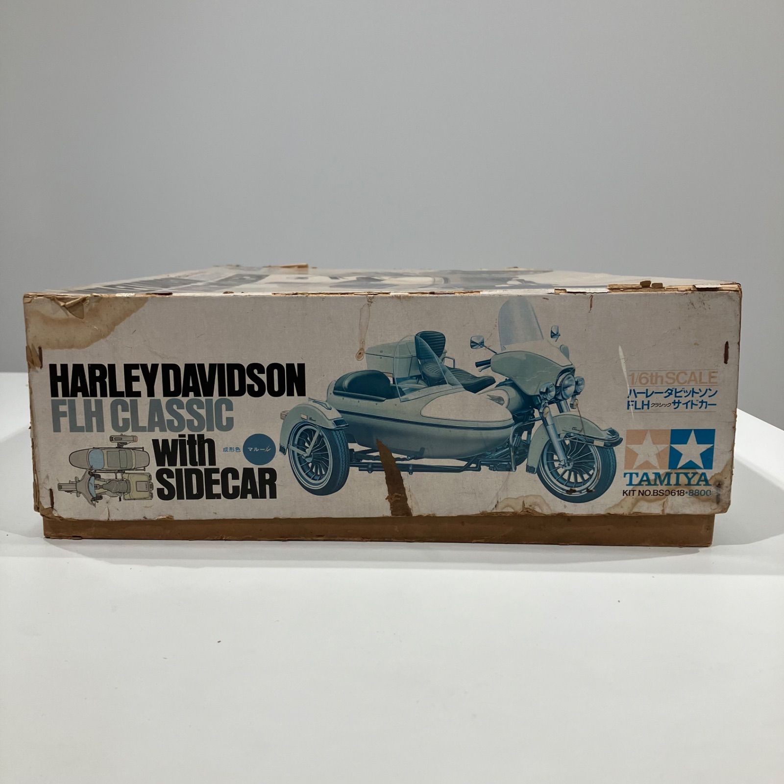 ハーレーダビッドソン FLH クラシック サイドカー付き 1/6 プラモデル
