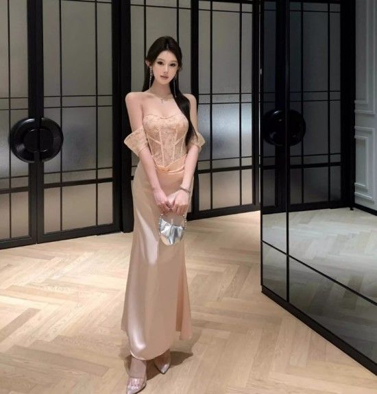 セレブなパーティードレスのロングスカート