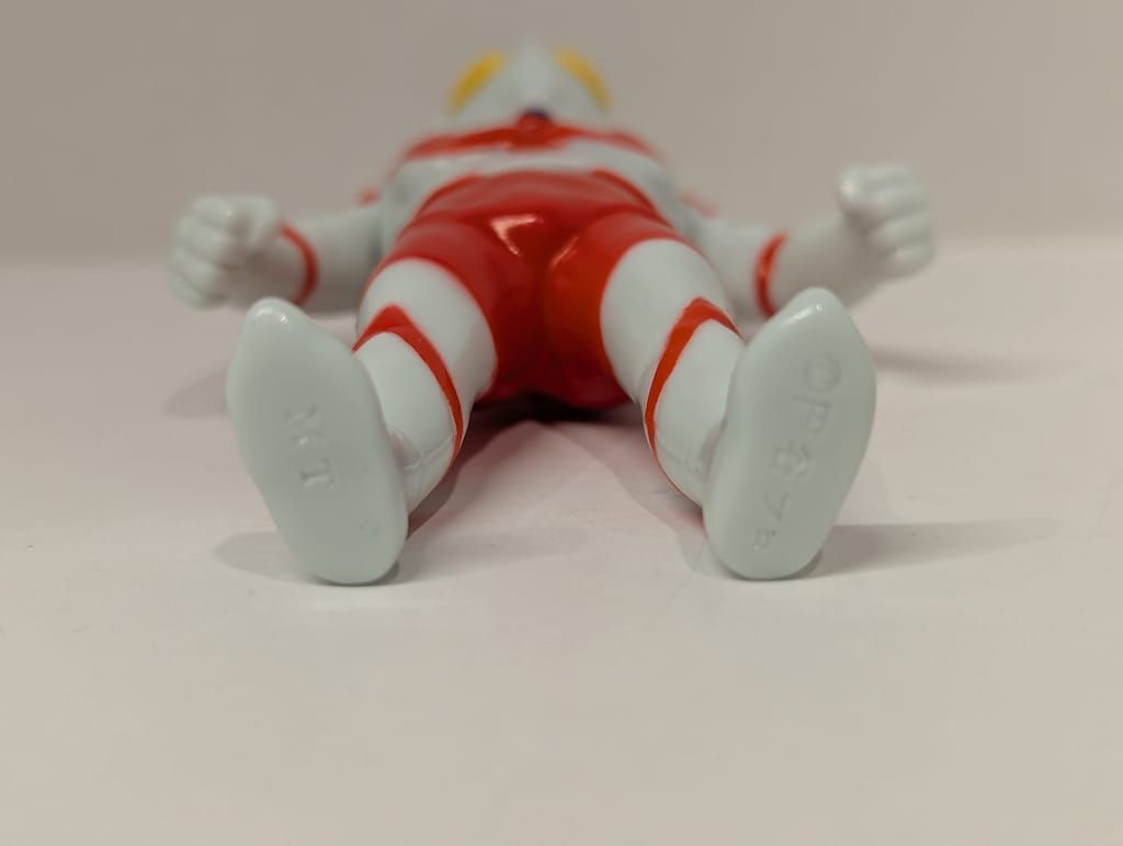 MAXTOY ミニソフビ怪獣倉庫シリーズ ウルトラマン　ギガラメシルバー　黄色目 MAXTOY ミニソフビ怪獣倉庫シリーズ 円谷プロ ウルトラマン