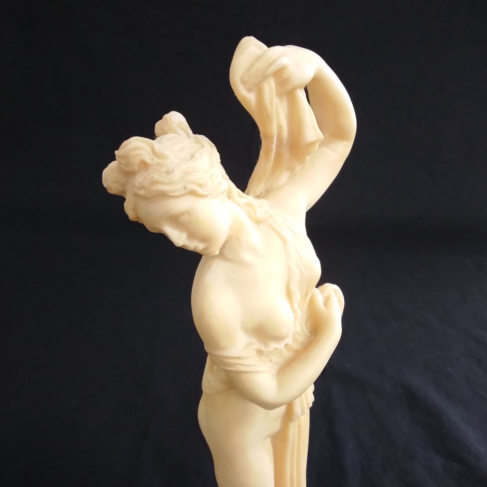 女神 天使 女性 裸体 彫刻 置物 アンティーク 神話 女神像 女性像 裸婦像 彫像 置物 オブジェ 西洋彫刻 高さ23cm L.T. AYM6-