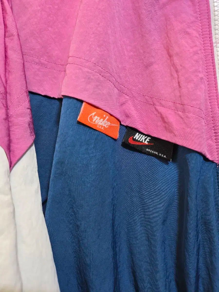 NIKE ナイキ