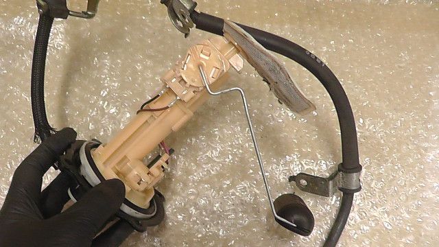 ギア4スト UA08J-002xxx の 燃料ポンプ 1759885150 BRIGHTFACE_UK