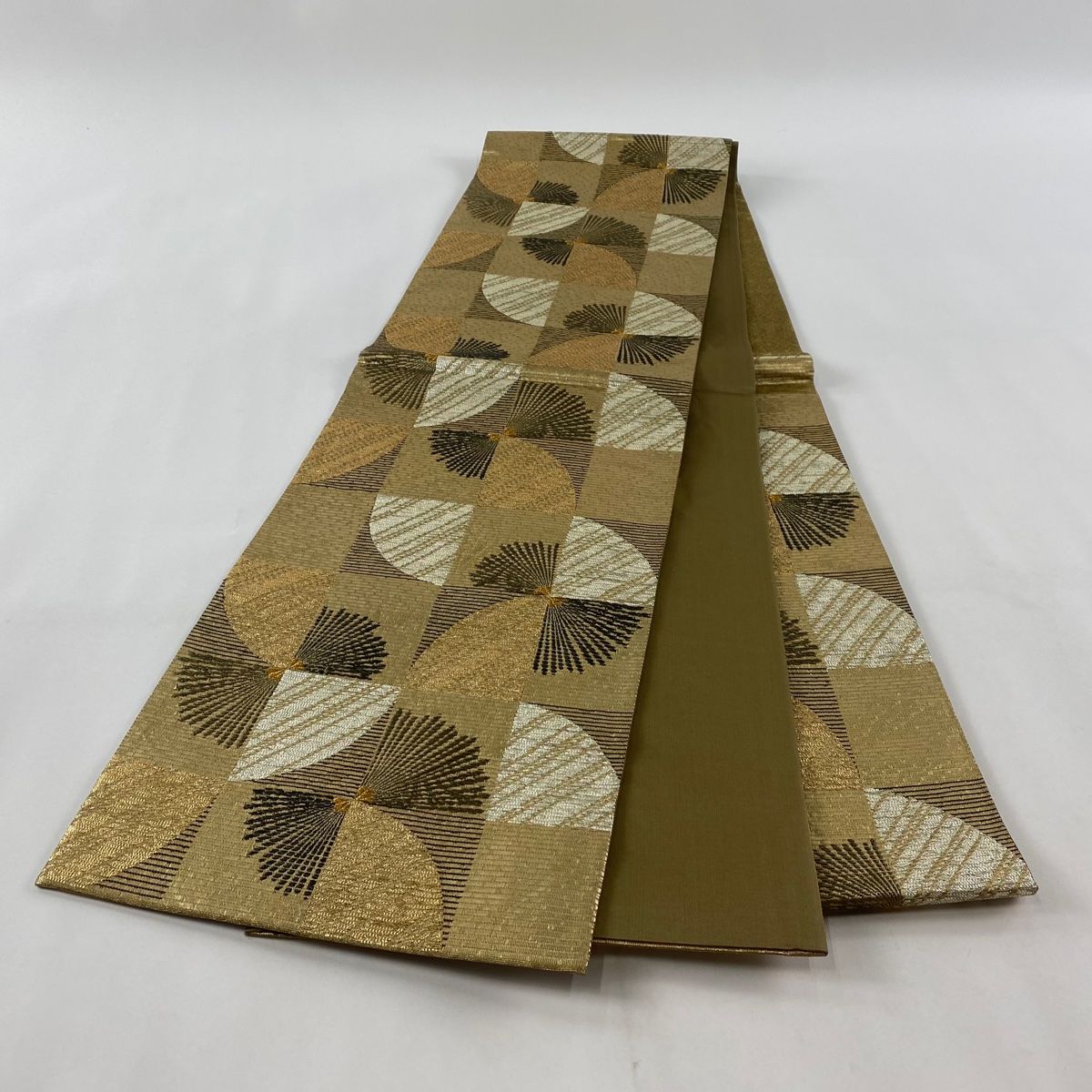 袋帯 美品 優品 段縞 華文 箔 金糸 薄茶色 六通 正絹 【中古】 袋帯