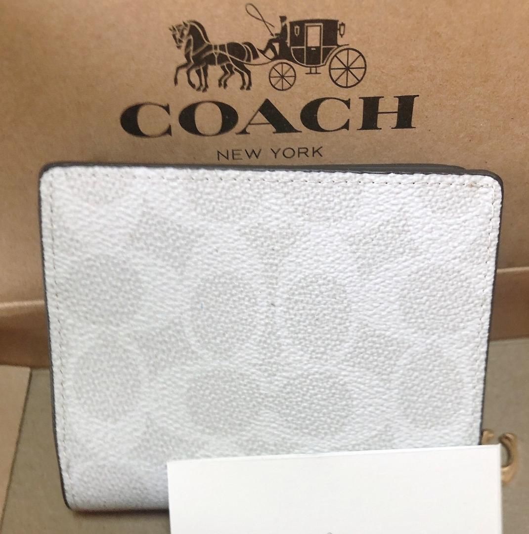 COACH 新品 白 チョーク 折り財布 コーチ ホワイト 小物 財布 133