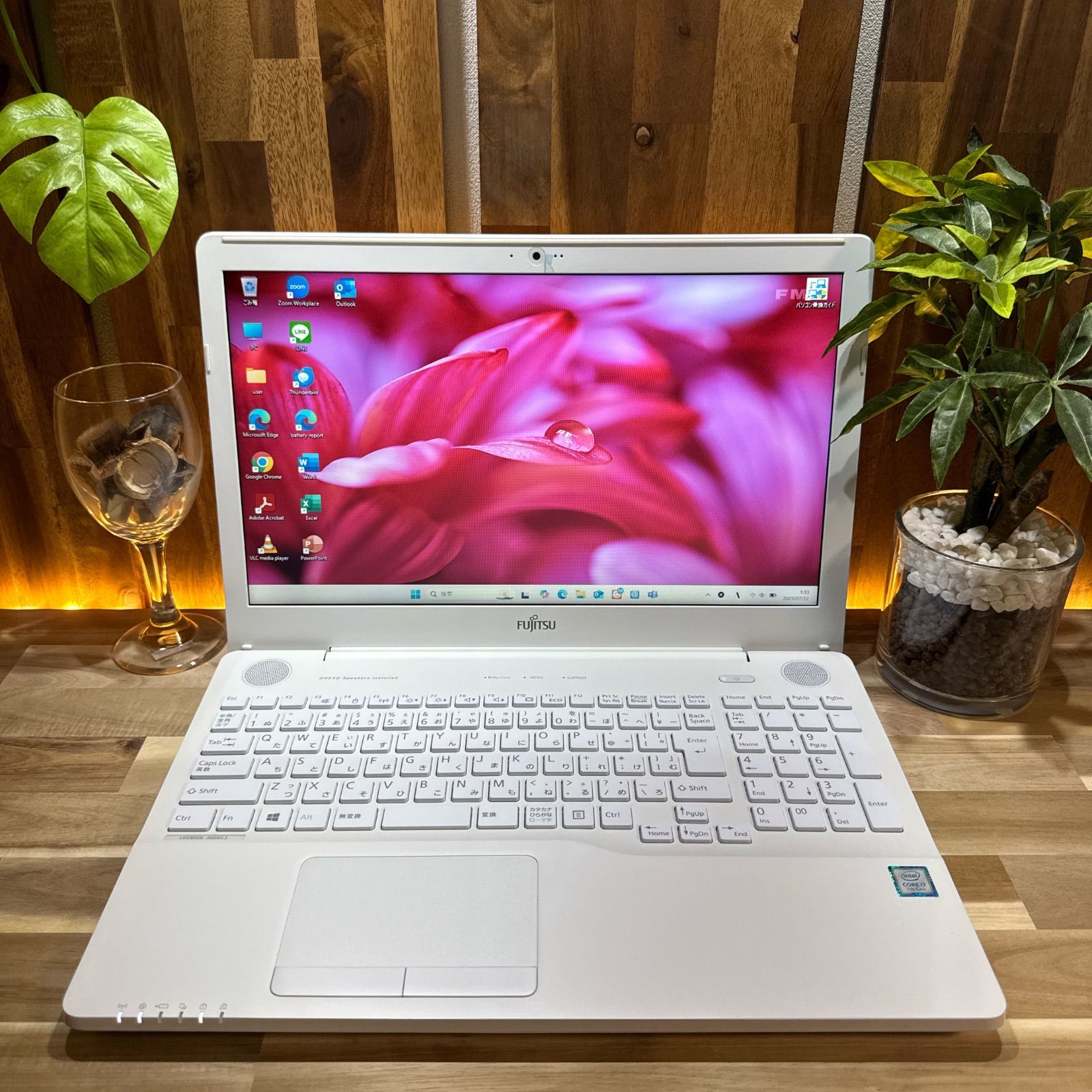【富士通】AH50 高性能i7 SSD512GB 8GB ホワイト ノートPC Amazon.co.jp: 中古パソコン 富士通 LIFEBOOK AH50/X FMVA50XWP