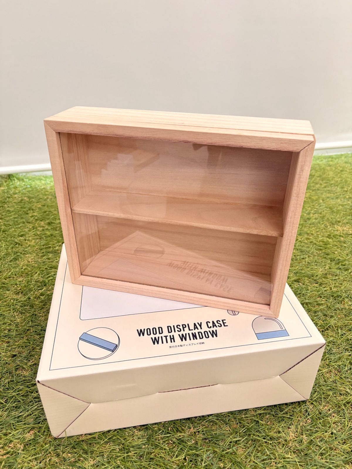 ❗️新品未使用❗️3coins スリーコインズ 窓付き木製ディスプレイ収納