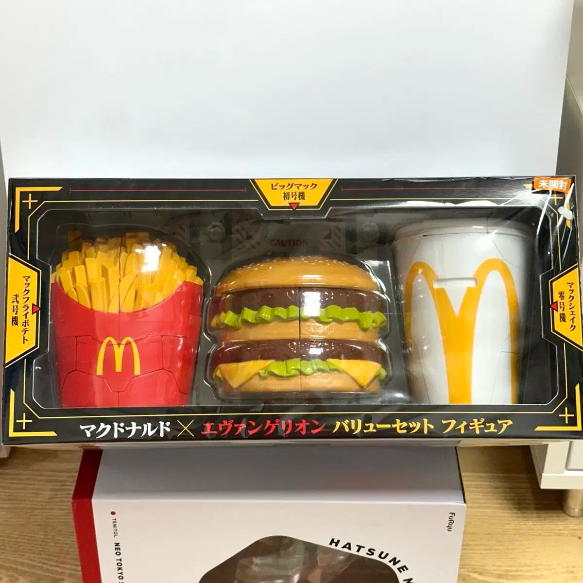 日本 マクドナルド エヴァンゲリオン コラボ フィギュア 3 犬 セット