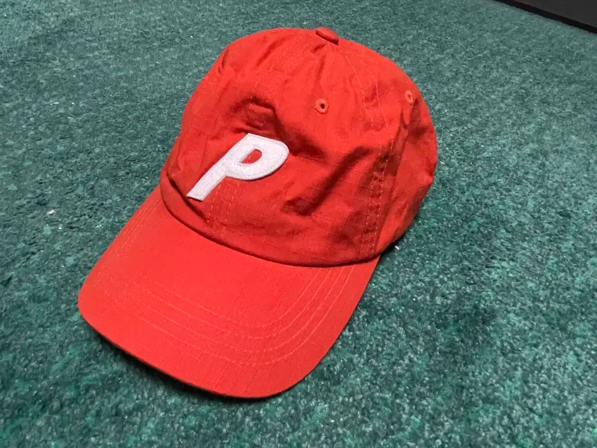 PALACE P ロゴ ブラウン キャップ palace P 6-PANEL CAKED BROWN ALAS