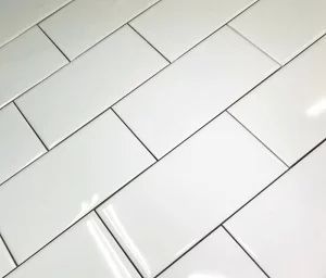 白 キッチンタイル
