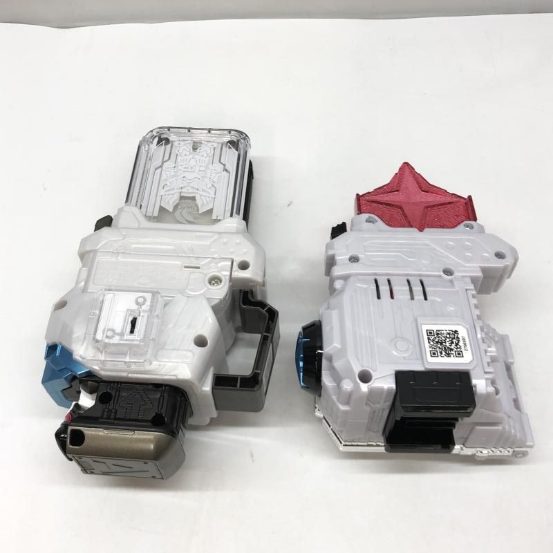 BANDAI - 【中古】バンダイ DXハイパー不滅ガシャット＆マキシマムゾンビガシャット 開封品 仮面ライダーアウトサイダーズ[97][240097220336] backend=imagemagick;version=1;