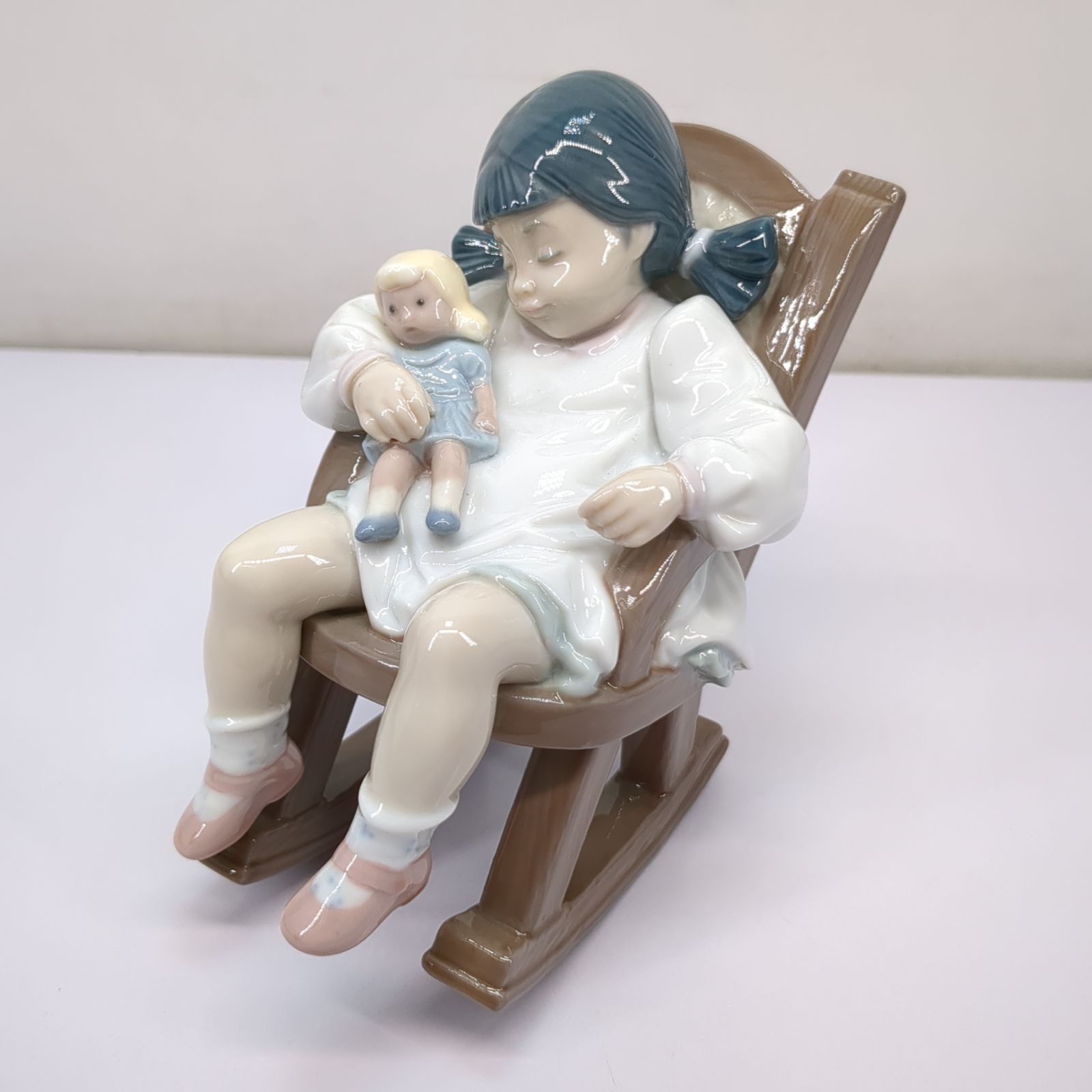 LLADROリヤドロ 昼寝の時間 #5448 Lladro 5448 NAPTIME Pricing and