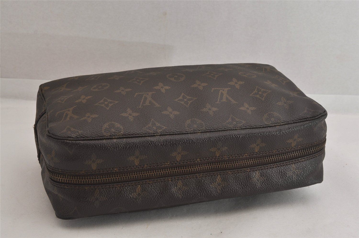 訳あり❣️LOUIS VUITTON＊トゥルーストワレット＊モノグラム✨ LOUIS VUITTON ルイヴィトン モノグラム トゥルース トワレット