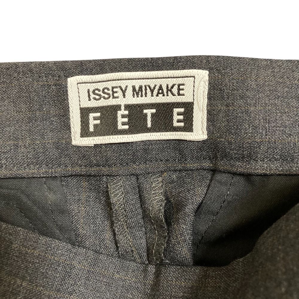 美品 ISSEY MIYAKE FETE イッセイミヤケ ウール フレアパンツ