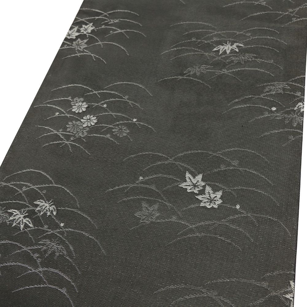 名古屋帯 夏物 紗 正絹 黒地 ダークグレー 銀糸 花 菊 紅葉 笹