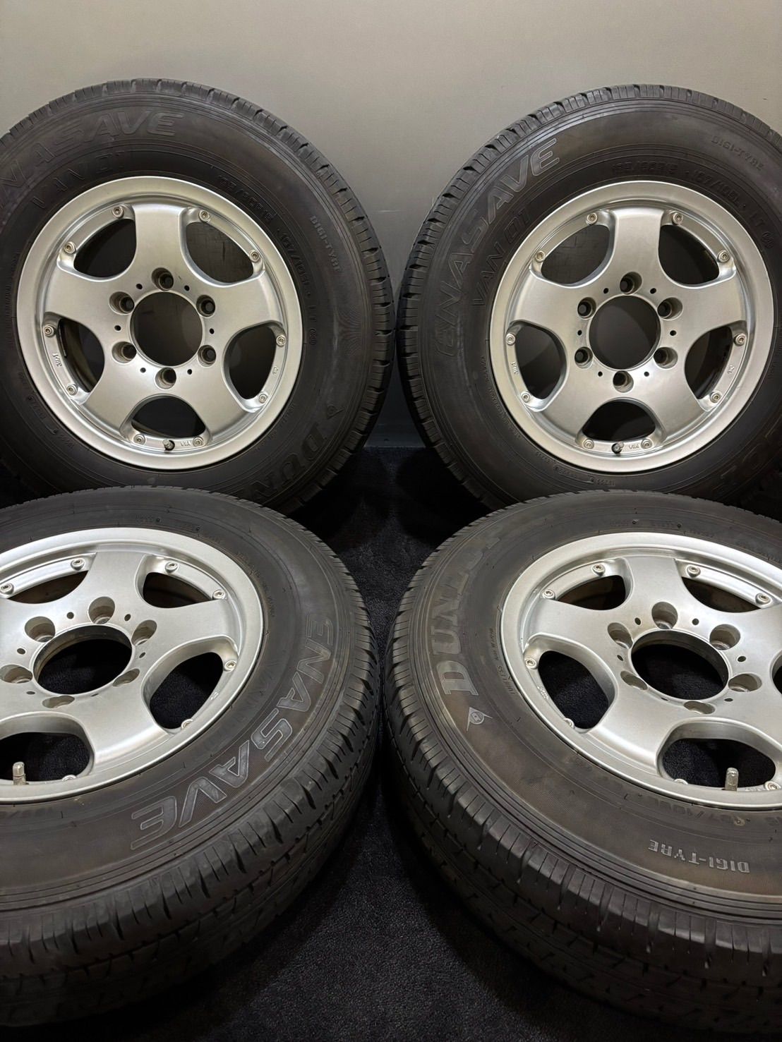 195 80R15 107 105L LT DUNLOP ENASAVE VAN01 22年 社外アルミホイール 15インチ 6.5J 35 139.7 6H 夏タイヤ 4本 ハイエース 南2-K256