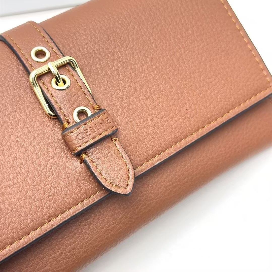 【最終値下げ】新品未使用CELINE財布 新品未使用 CELINE財布[本日特価|新品未使用品] - メルカリ