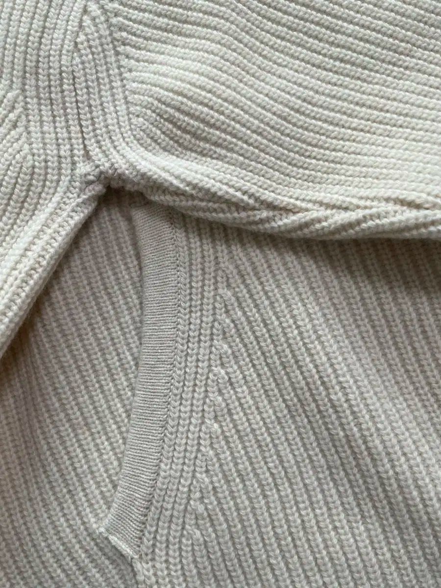 ウール WHO フーディー ニット スティーブン R. ラン