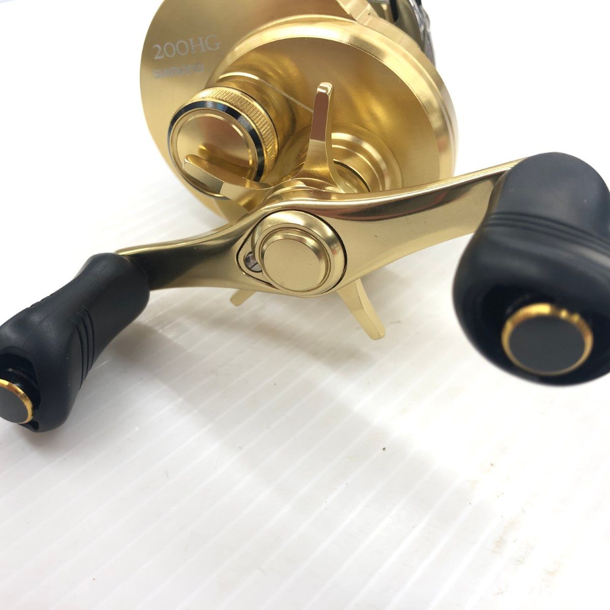 【美品】SHIMANO シマノ　15カルカッタコンクエスト 200HG 値下げ中 Amazon | シマノ(SHIMANO) ベイトリール 両軸 15 カルカッタコン