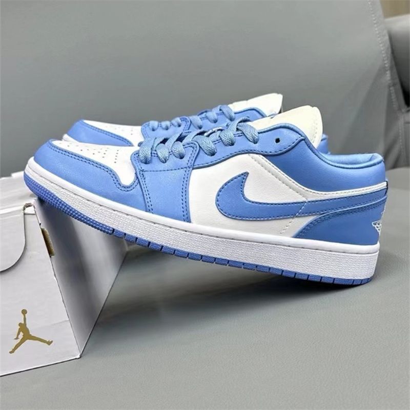 ナイキの女性の靴Air Jordan 1 AJ1大学の青いノースカロライナの青い夏の低いバスケットボールシューズAO9944-441