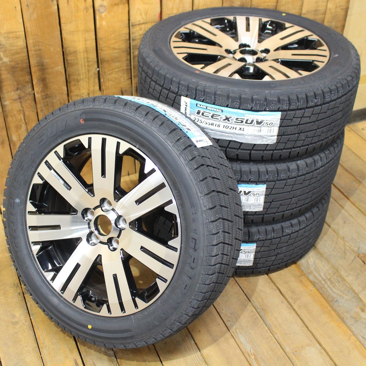 三菱 デリカ D5 18インチ スタッドレス タイヤホイール ４本セット 三菱（MITSUBISHI） デリカ D5 純正 18インチ 冬用 スタッドレスタイヤ