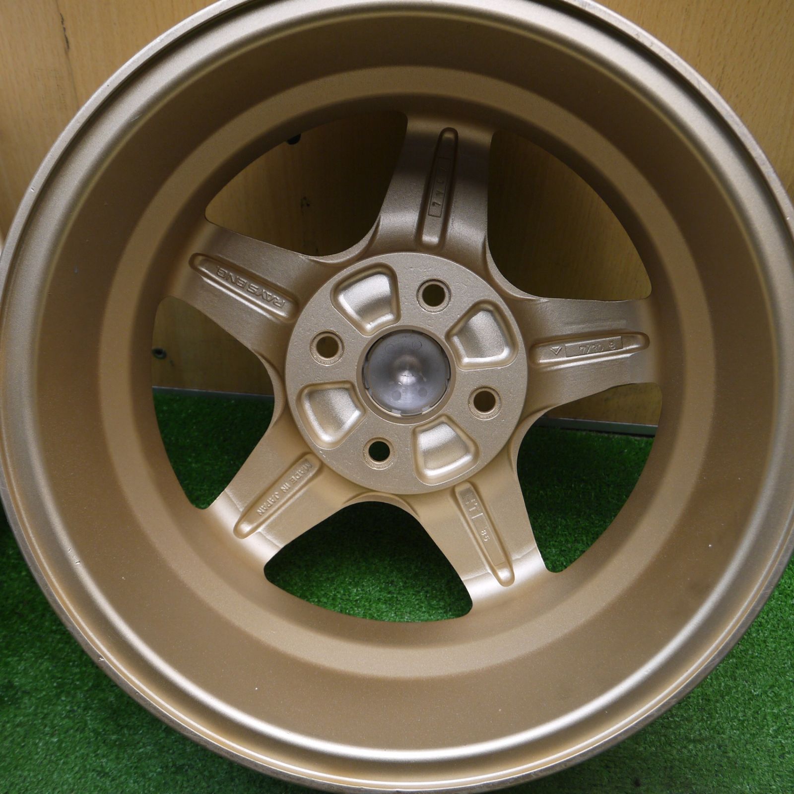 355T ホイール