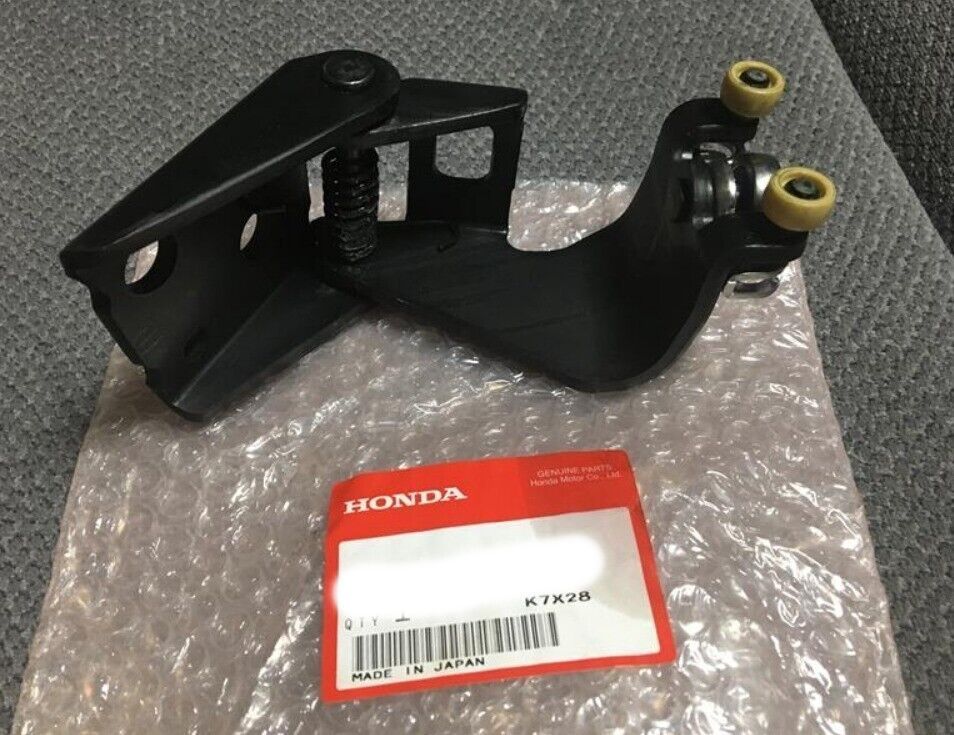 新品 ホンダ純正 エリシオン RR スライドドア センター ローラー 自動車 新品 ホンダ純正 エリシオン RR スライドドア センター ローラー