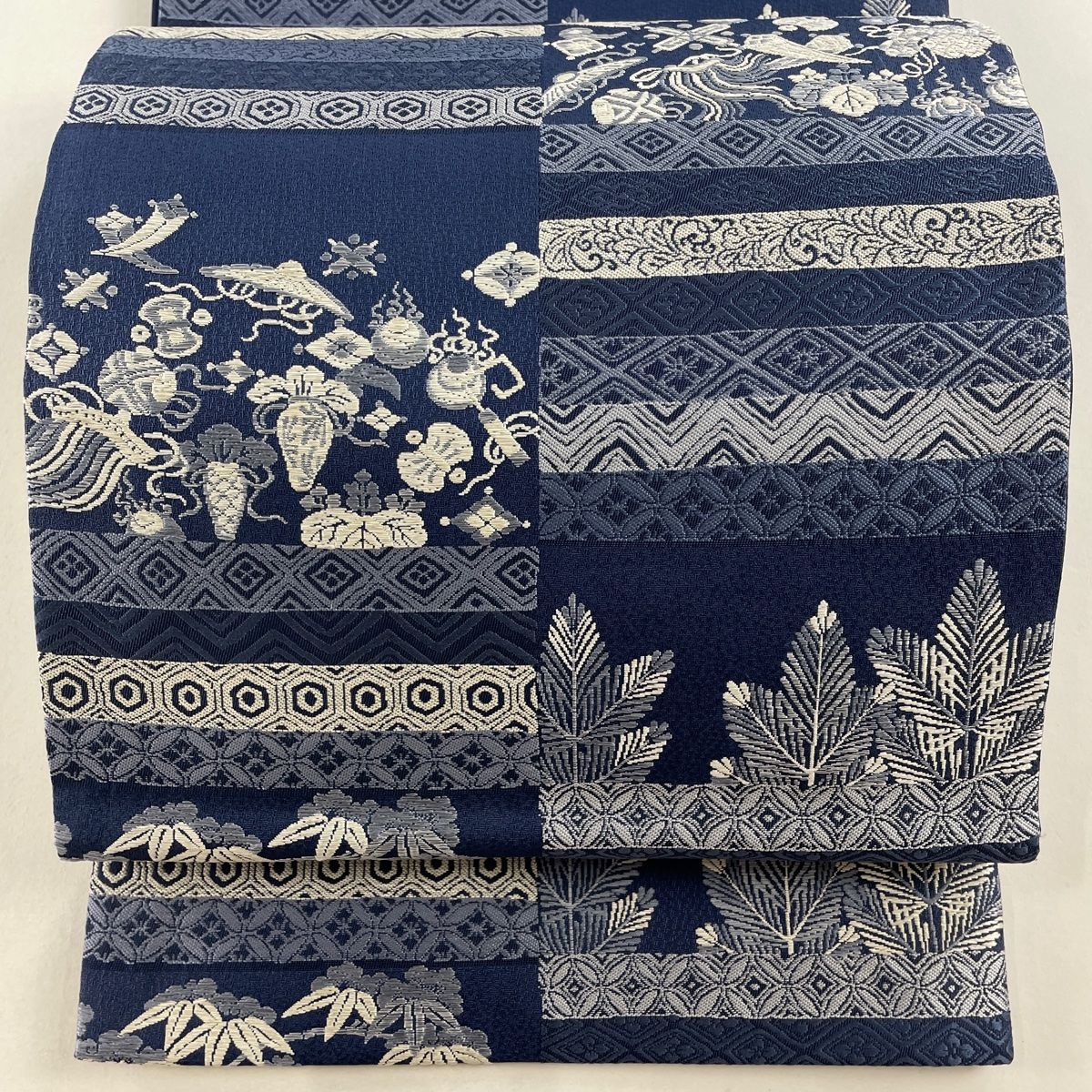 袋帯 美品 名品 落款 宝尽くし 藍色 六通 正絹 【中古】 - メルカリ