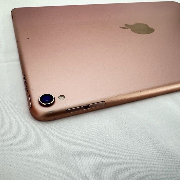 訳あり】Apple iPad Pro 10.5インチ ゴールド Wifi