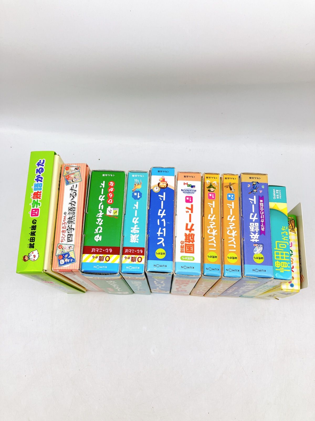 遊びながら集中力を高める「くもんのかず・けいさんカード
