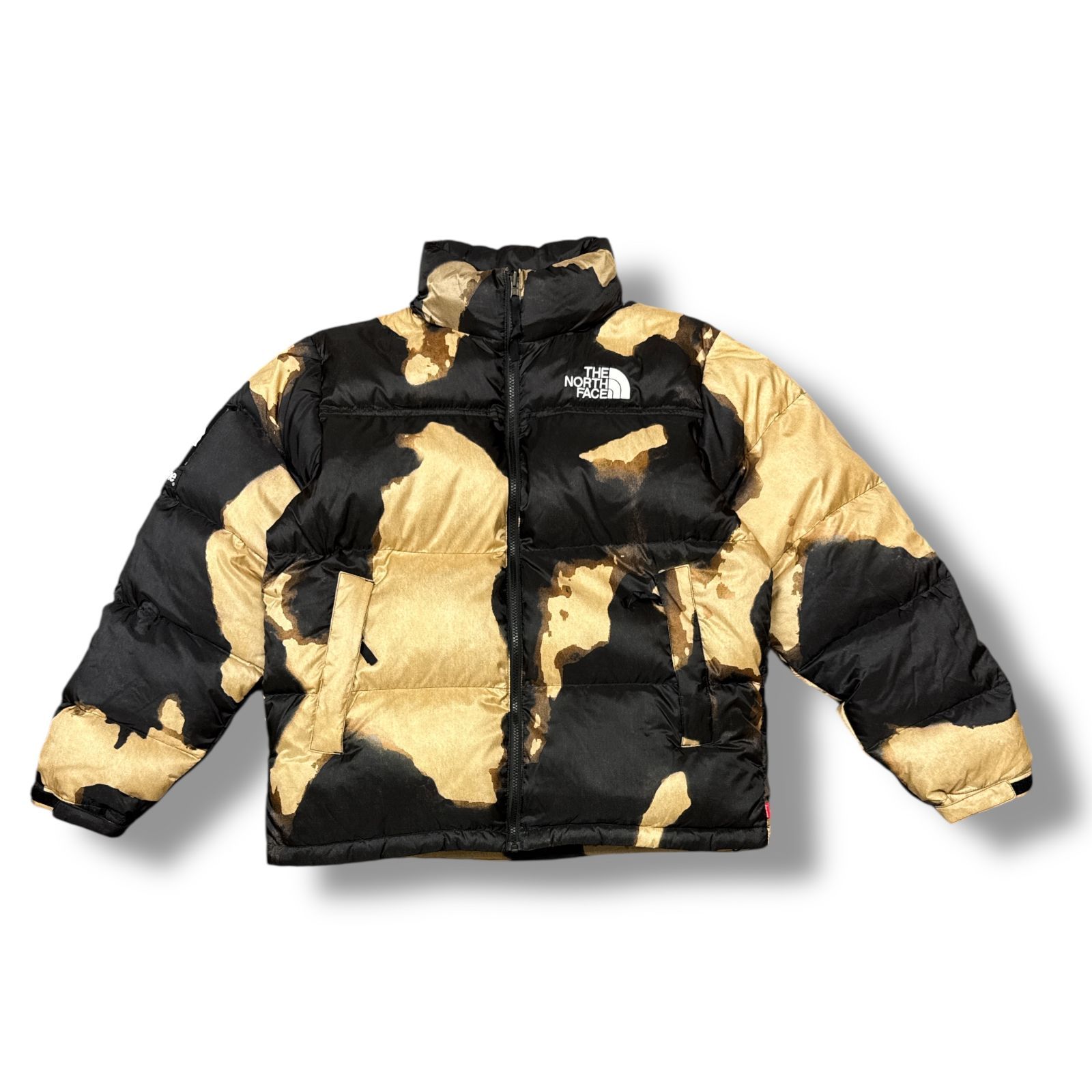 THE NORTH FACE × Supreme ヌプシ　ブリーチドデニム Supreme × THE NORTH FACE 'Bleached Denim Print Nuptse Jacket