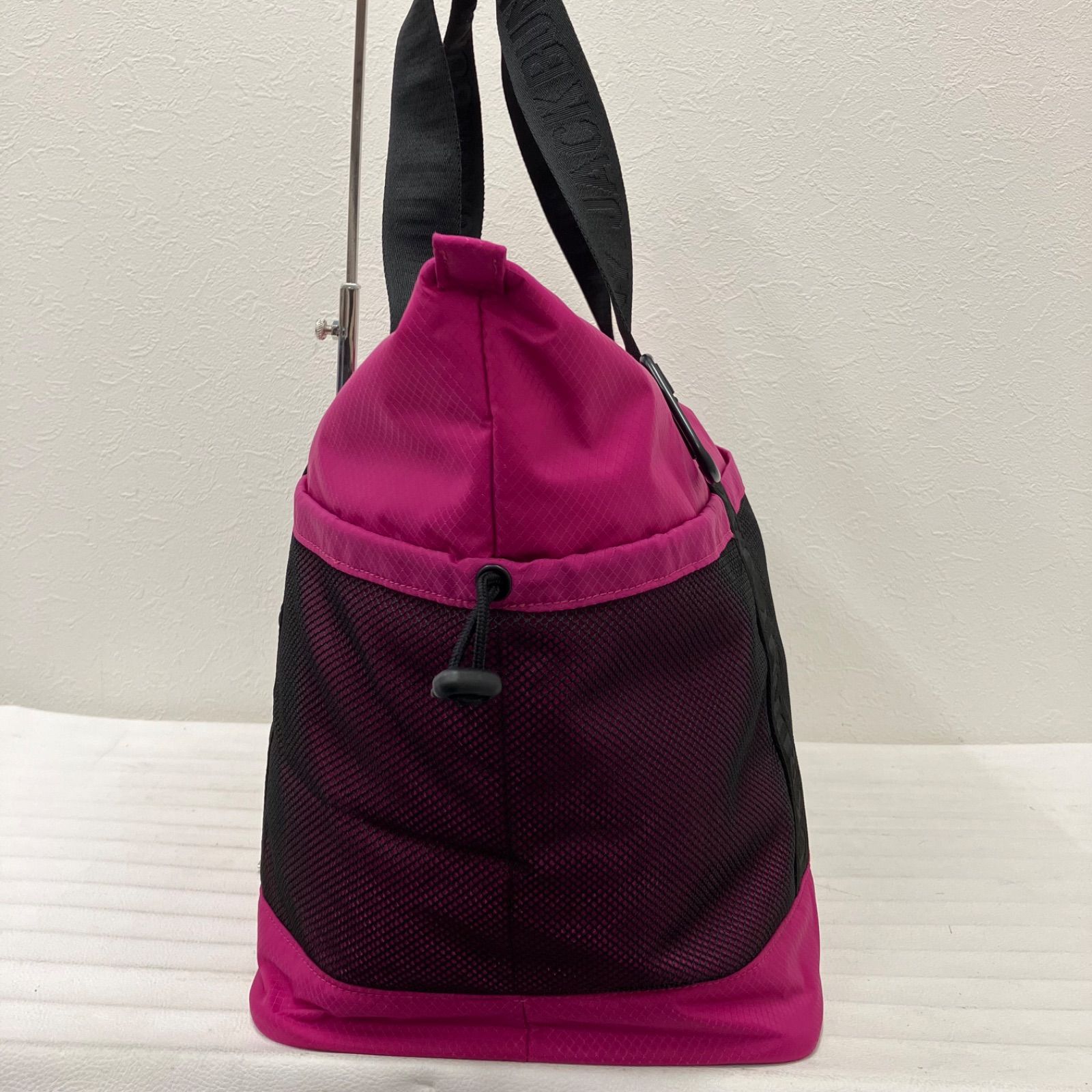 値下！XXIO ダンロップ キャディバッグ スタンド型 千鳥柄 モノトーン